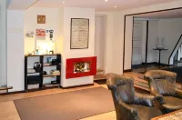Hotel Goldene Sonne - parking