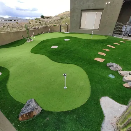 Spacious 4-bedroom house with Mountain View’s, pool and putting green.