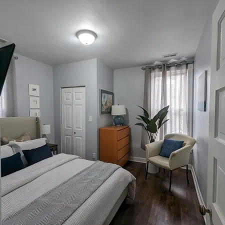 Cozy, Comfortable and Convenient apartment. Close to everything!