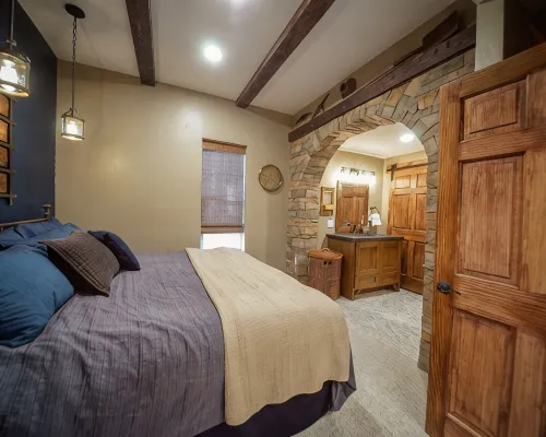 Cozy 3-Bedroom Grand Chalet in Delta, Colorado Hotels in Delta