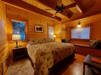 Mckenzie River Cabin #13 at the Log Cabin Inn, screened porch, .5mi Trailhead - Alppimaja