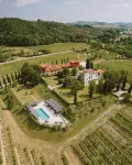Il Roncal Wine Resort - for Wine Lovers Only - Homestays