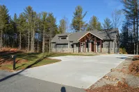 Lovely lakefront home with dock. Summertime stunner. Winter wonderland nearby. - Pools