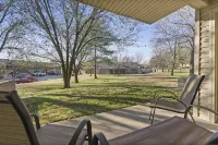2 bedroom, 2 bath ground floor condo with indoor pool minutes from Branson strip - Boutique