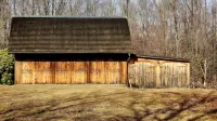 Swiss Chalet amidst sixteen acres in Litchfield Hills surrounded by land trust - 5星級