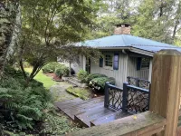 Walk to town Cozy Cottage - 3-Star
