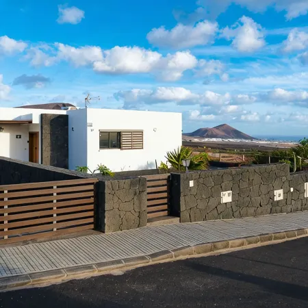 A Special Offer Villa with pool of 150m2.