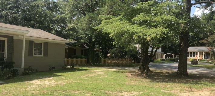 Cozy comfortable home near lakes, parks and downtown Sumter Hotels in Sumter