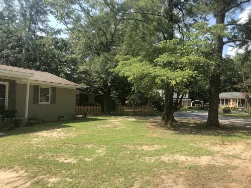 Cozy comfortable home near lakes, parks and downtown Sumter - 3-Star