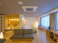 Takeya Hotel - parking