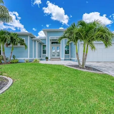 Waterfront Luxury Retreat -Private Pool & Spa - Boat Lift - Gulf Access