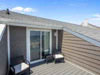 Crystal Coast Paradise: Oceanfront Home with Stunning Views, West, Emerald Isle! - ビーチサイド