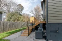 Modernist Masterpiece: 'Simply the Best' - 4 stjerner