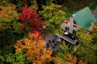 Lakeview☀️Near Stowe🥾4 Bedroom👨‍👩‍👧‍👦Hot Tub🥂Mountain View🏔Canoe🛶Game Room🎱Swimming🏊‍♀️ - vue sur la montagne
