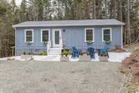 Cozy Acadia Hideaway with Hot Tub - 3-Star