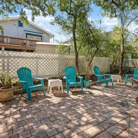 2 Bed/2.5 Bath Townhome In Gorgeous Timeless Amelia Island Steps from the Beach
