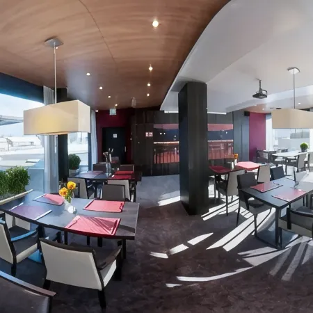 Holiday Inn Express ZÜRICH AIRPORT by IHG