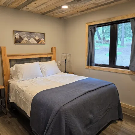 Elkhorn Cabin at Columbia Mountain Ranch near Glacier National Park