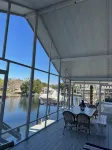 Waterfront retreat with boat dock & private ramp right off the river - WiFi