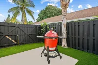 Casita Delray Oasis: 4Br with Pool, BBQ, Firepit, Pool Table - 4-Star