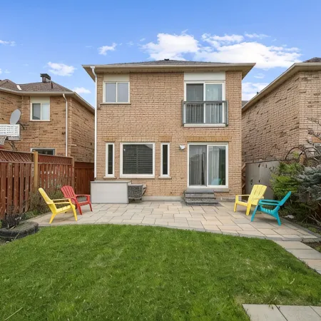 Family Retreat in Vaughan • Near Wonderland/Shopping/Hospital/Grocery