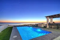Sunset Beach House Ocean Front Hot Tub & Pool - 2-Star