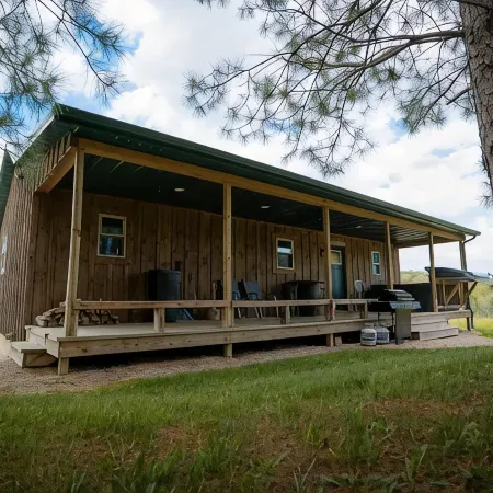 Secluded Hocking Hills Villa With Pond and Hot Tub