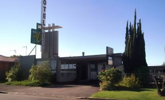 Mayfield Motel