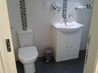 Eastdale Bed and Breakfast - parking
