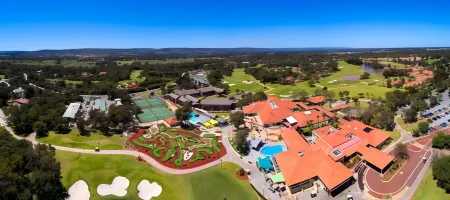 Novotel Swan Valley Vines Resort