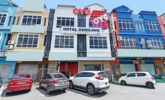 Super OYO 90364 Hotel Gemilang