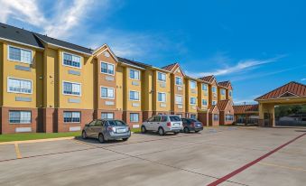 Quality Inn & Suites North Mesquite I-30