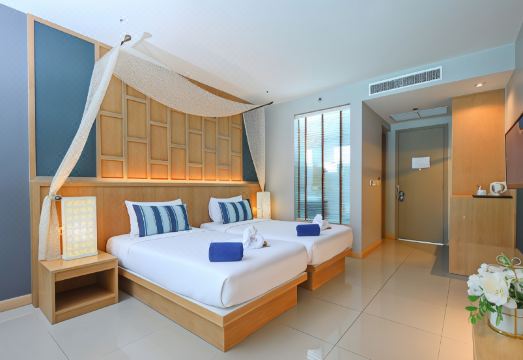 4. 크래프트 리조트..