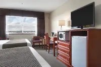 Days Inn & Suites by Wyndham Langley Hotels in Township of Langley