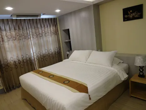 Hotel Mila Noa Hotels near Myat Saw Nyi Naung