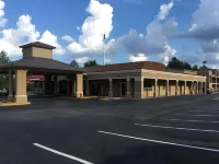 Super 8 by Wyndham Augusta