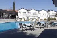 Hotel Best Osuna - Pools