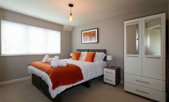 Beech Lodge Apartments, 2 Bed Apts Close to Headington Hospitals