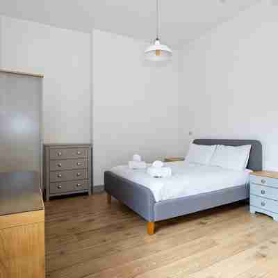 Pillo Rooms Serviced Apartments - Salford Rooms