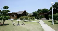 Goto Conkana Kingdom Winery & Resort Hotels near Minjindo