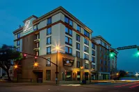DoubleTree by Hilton Hotel Savannah Historic District
