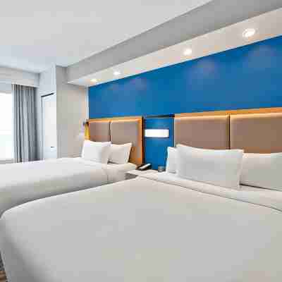 SpringHill Suites Erie Rooms