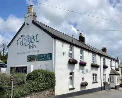 The Globe Inn Hotel a West Alvington