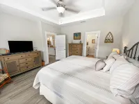 Beach House - the Beach Getaway by PHG Hotels in Sunnyside