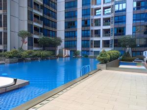 Luxury 2Br Condo @ Casagrande Residence - KoKas