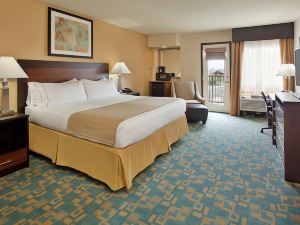 Holiday Inn Express & Suites Branson 76 Central