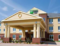 Holiday Inn Express & Suites Childress Hotels in Childress