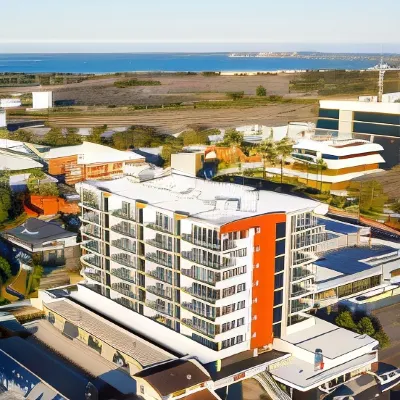 Curtis Central Apartments Official 글래드스턴 호텔