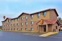 Super 8 by Wyndham Tuscaloosa Hotels near KAY Jewelers