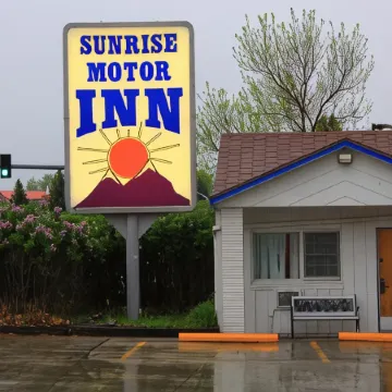 Sunrise Motor Inn
